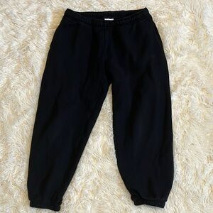 Aritzia Mega Fit Sweatfleece in Black